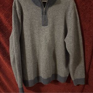 100% Wool Men's Gray Sweater with Quarter-Zip